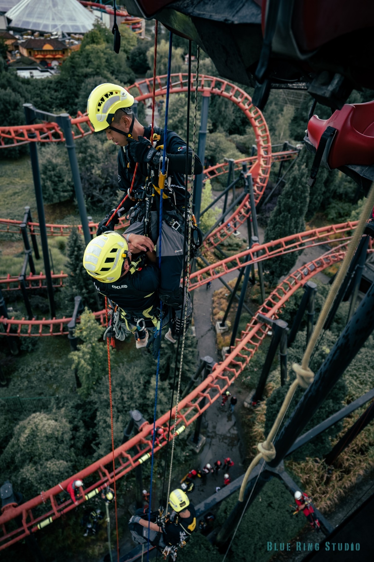 dış mekan, itfaiyeci, macera, açık havada dinlenme içeren bir resim Açıklama otomatik olarak oluşturuldu