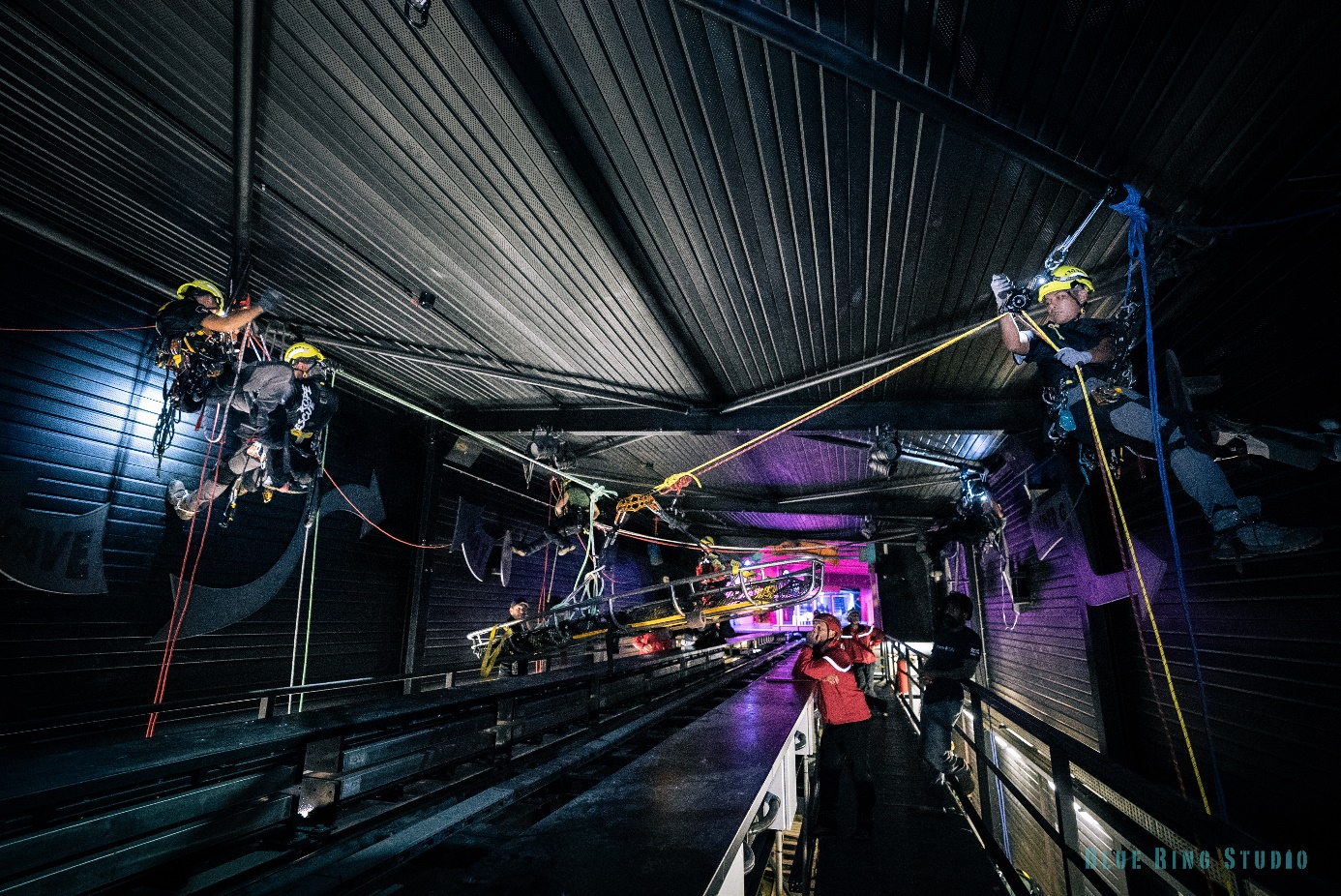 ekran görüntüsü, konser, müzik içeren bir resim Açıklama otomatik olarak oluşturuldu