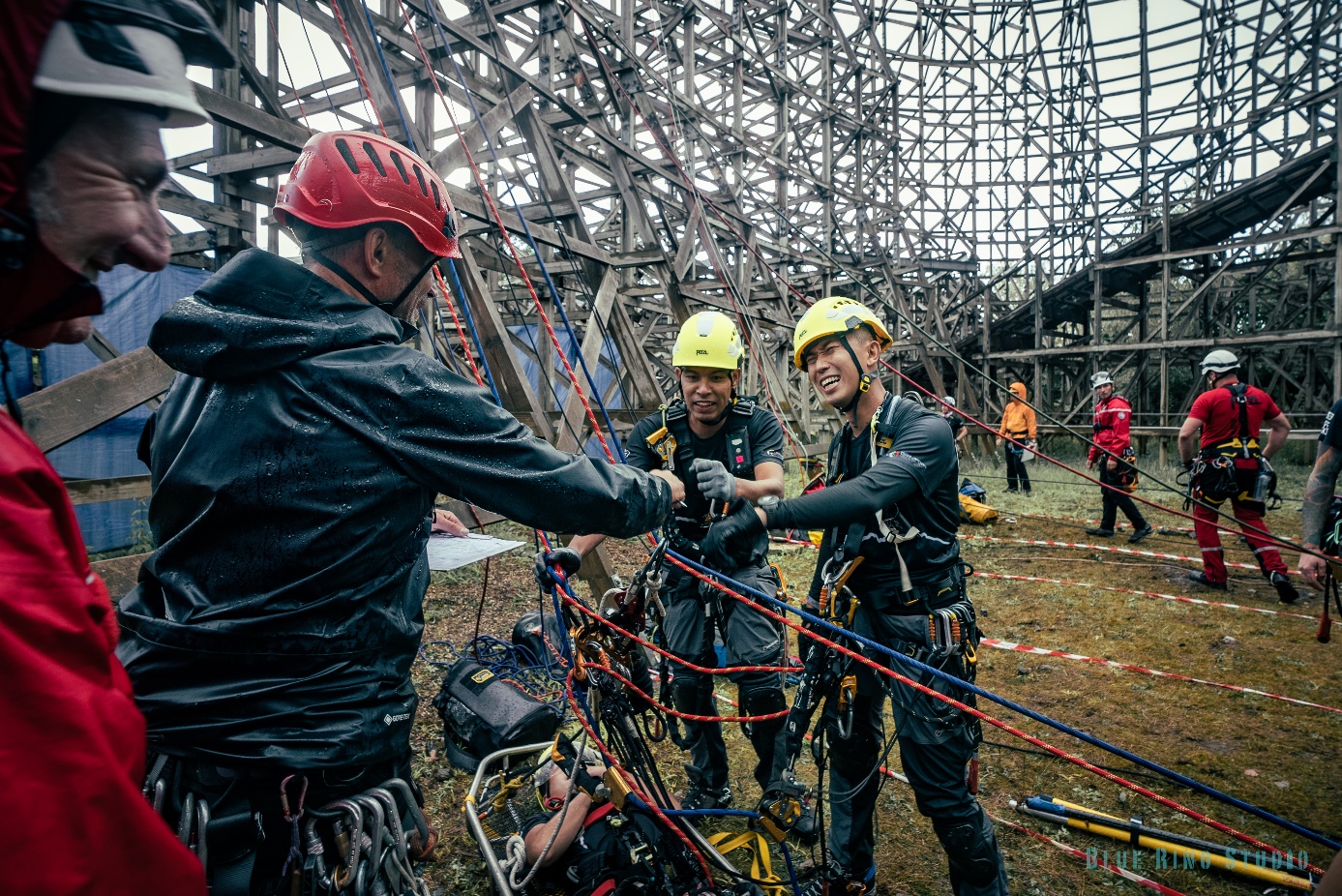 kişi, şahıs, giyim, kask, dış mekan içeren bir resim Açıklama otomatik olarak oluşturuldu